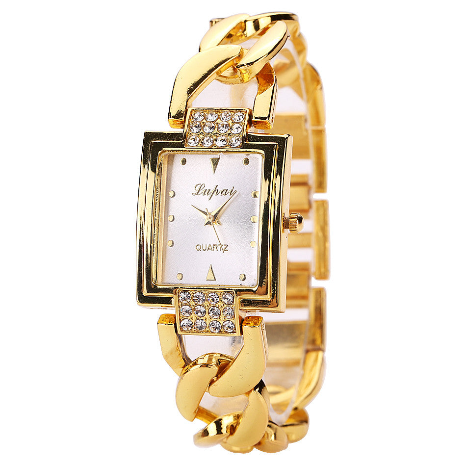 “Vintage Feminine Bracelet Wristwatch – Casual & Elegant”