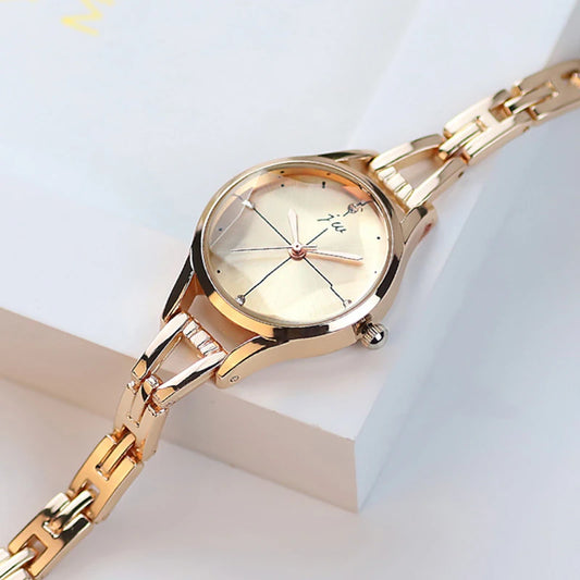 Elegant Rose Gold Women's Bracelet Watch - Luxury Rhinestone Quartz