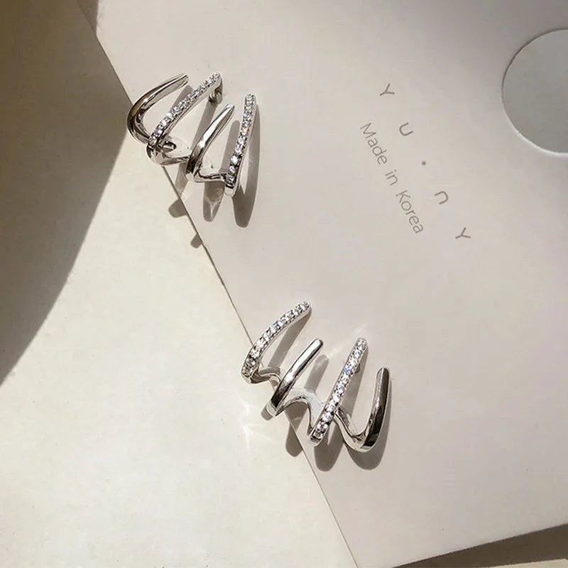 925 Silver Four Claw Stud Earrings – Light Luxury Design