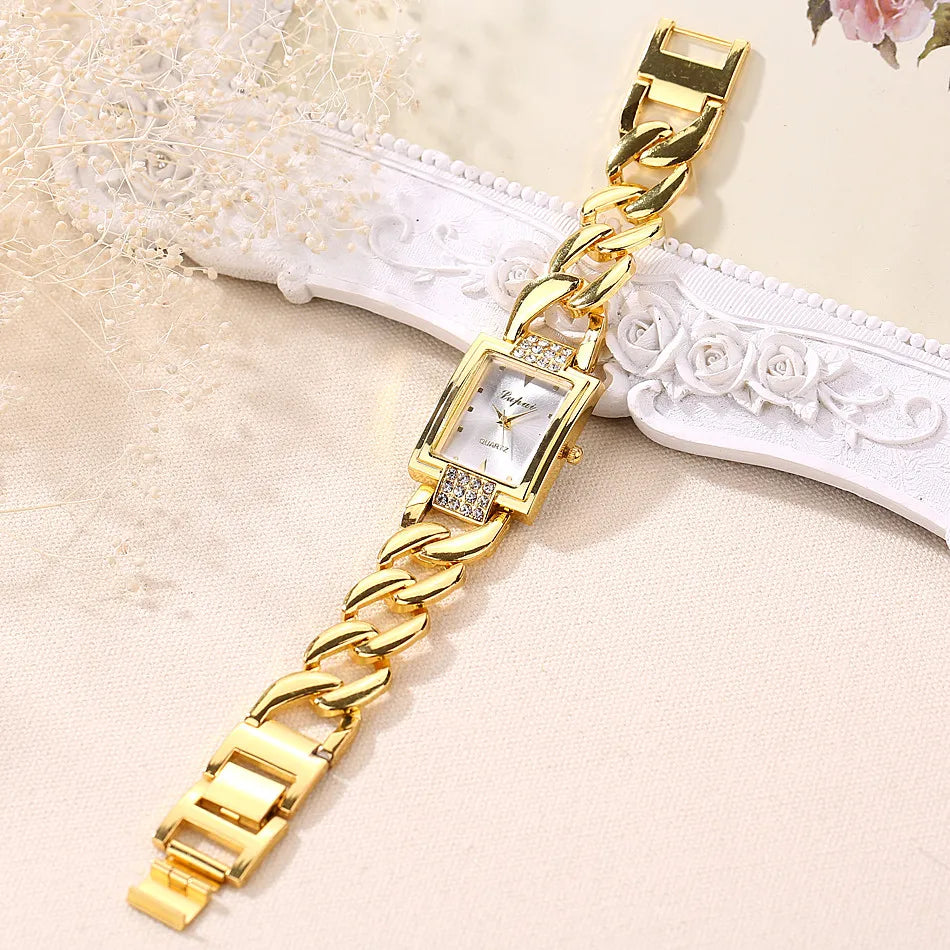 “Vintage Feminine Bracelet Wristwatch – Casual & Elegant”